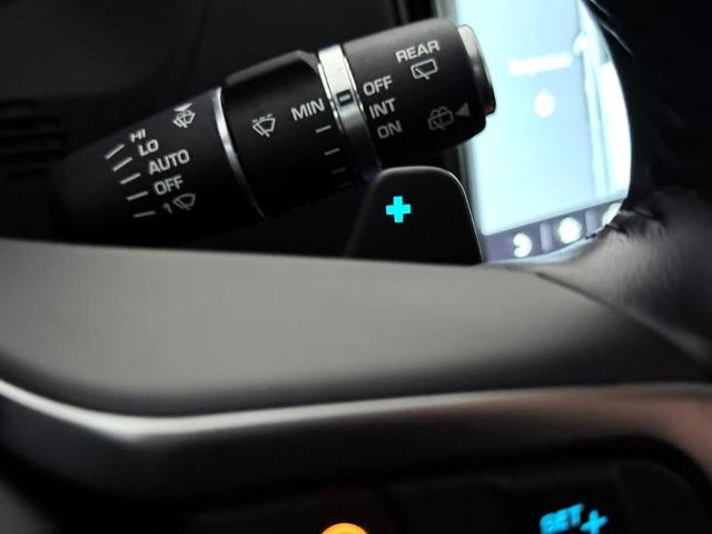 Photo of 2020 Fuji White Jaguar F-PACE