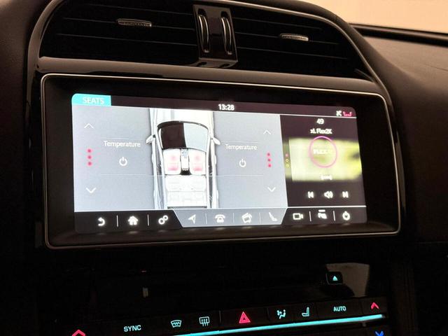 Photo of 2020 Fuji White Jaguar F-PACE