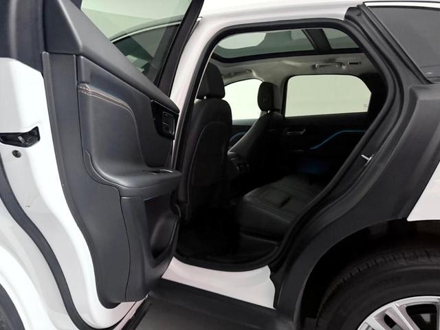 Photo of 2020 Fuji White Jaguar F-PACE