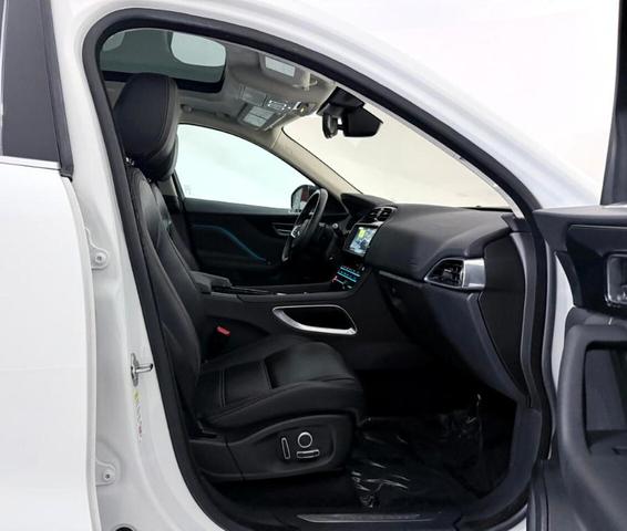 Photo of 2020 Fuji White Jaguar F-PACE