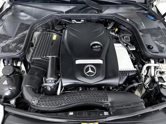 Photo of 2017 White Mercedes-Benz C-Class