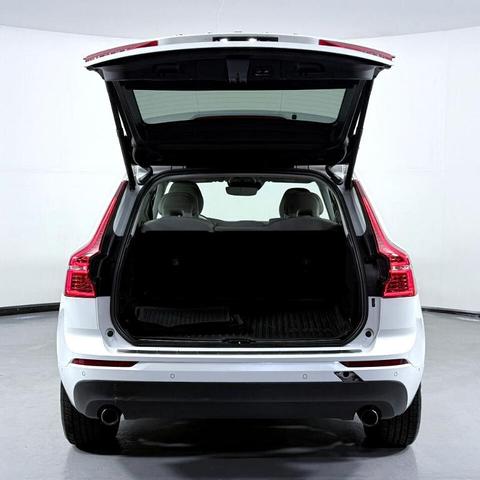 Photo of 2018 White Volvo XC60