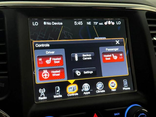 Photo of 2017 Gray Jeep Grand Cherokee