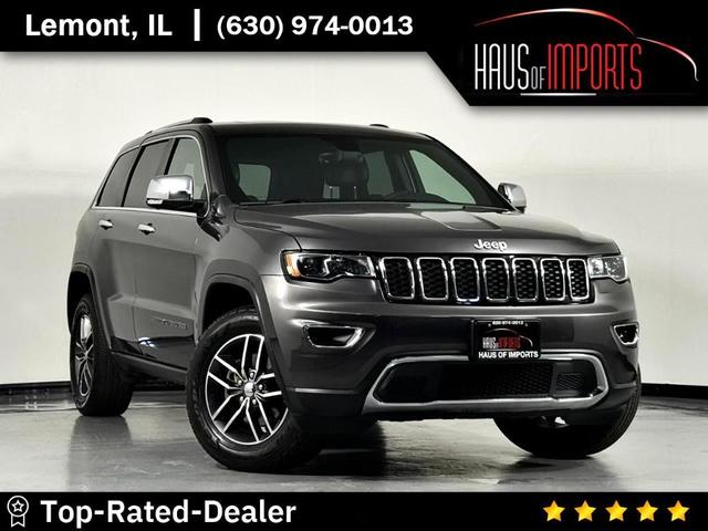 Photo of 2017 Gray Jeep Grand Cherokee