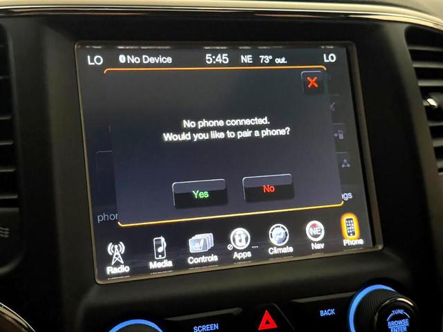 Photo of 2017 Gray Jeep Grand Cherokee