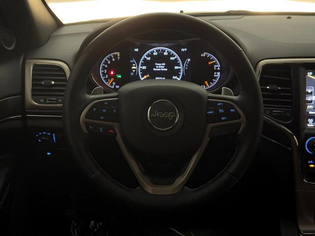 Photo of 2017 Gray Jeep Grand Cherokee