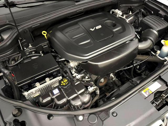 Photo of 2017 Gray Jeep Grand Cherokee
