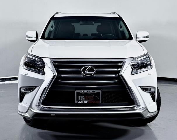 Photo of 2019 White Lexus GX 460