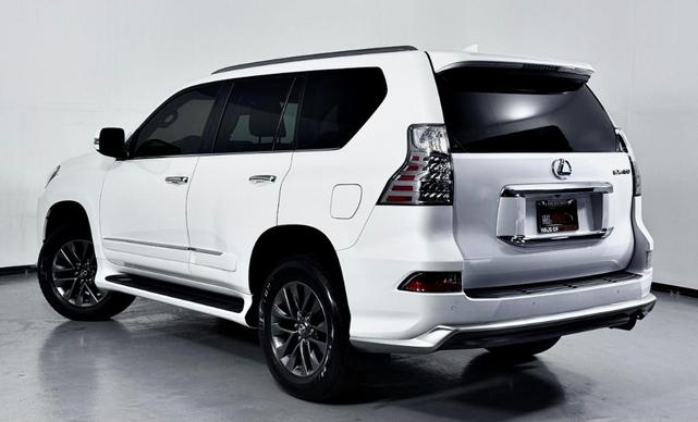 Photo of 2019 White Lexus GX 460