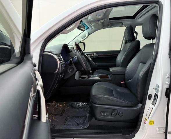 Photo of 2019 White Lexus GX 460
