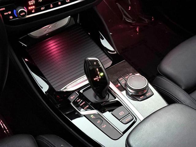 Photo of 2019 Gray BMW X4