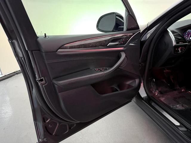 Photo of 2019 Gray BMW X4