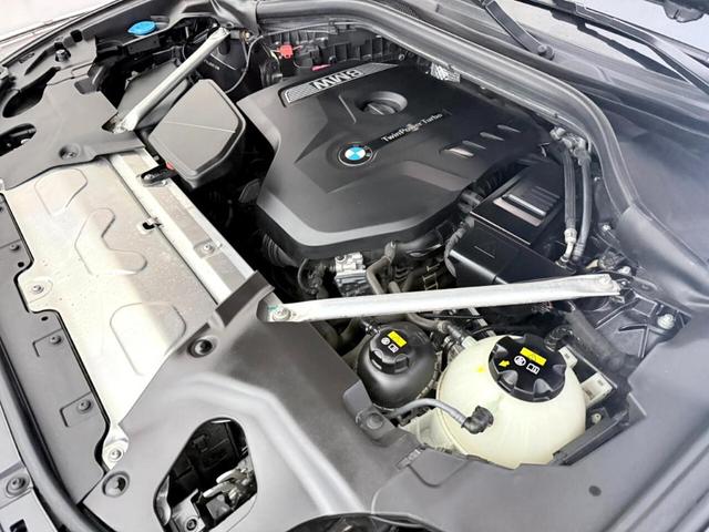 Photo of 2019 Gray BMW X4