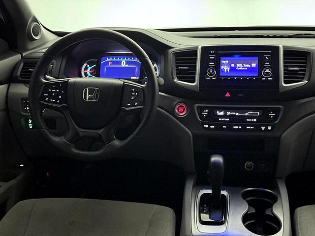 Photo of 2019 Gray Honda Pilot