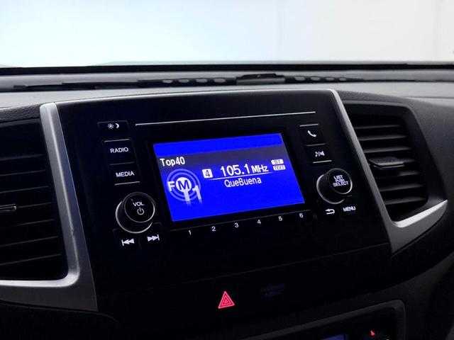 Photo of 2019 Gray Honda Pilot