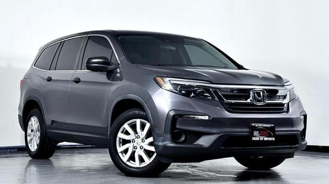 Photo of 2019 Gray Honda Pilot