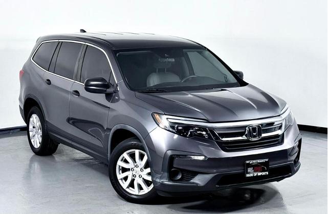 Photo of 2019 Gray Honda Pilot
