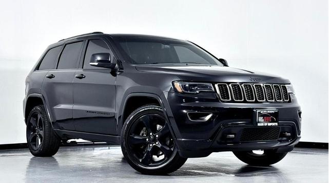 Photo of 2016 Black Jeep Grand Cherokee