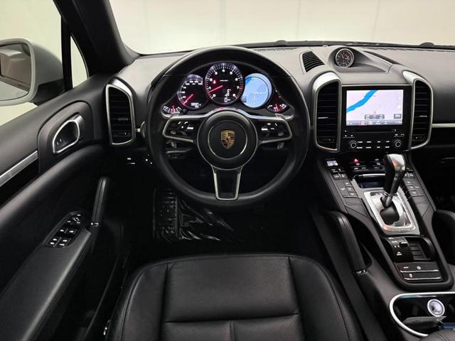 Photo of 2018 White Porsche Cayenne