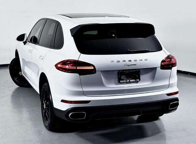 Photo of 2018 White Porsche Cayenne