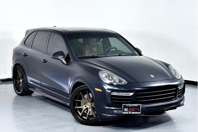 Photo of 2016 Blue Porsche Cayenne