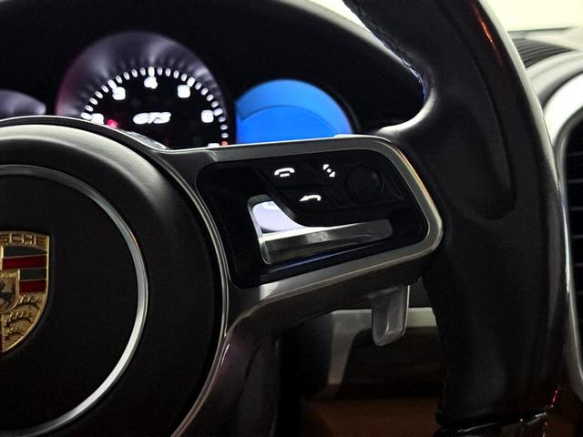 Photo of 2016 Blue Porsche Cayenne