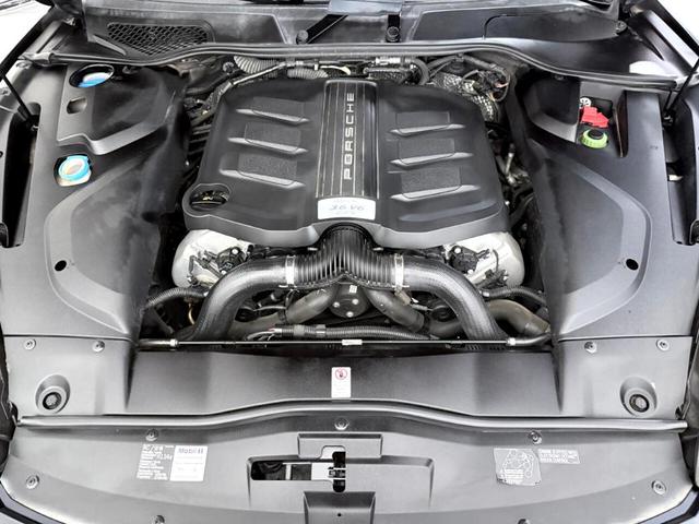 Photo of 2016 Blue Porsche Cayenne