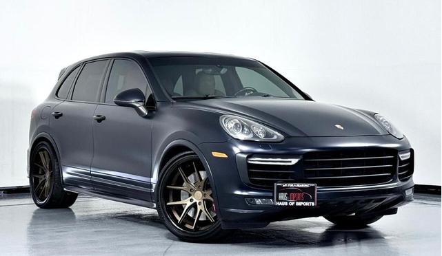 Photo of 2016 Blue Porsche Cayenne