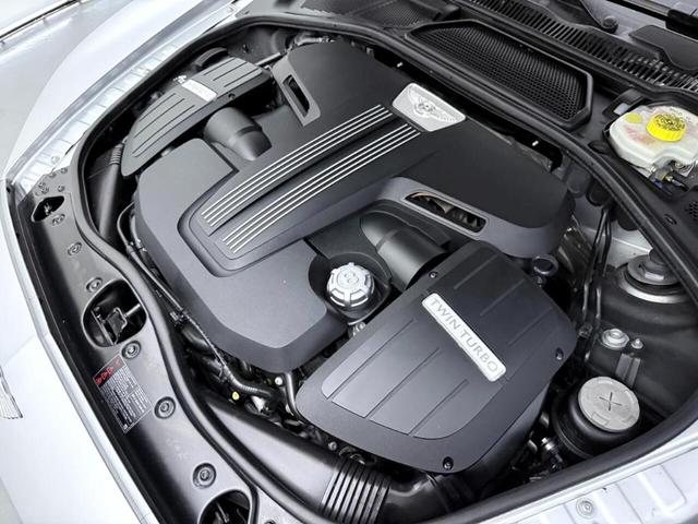 Photo of 2013 Silver Bentley Continental GT