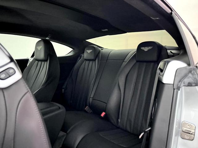 Photo of 2013 Silver Bentley Continental GT
