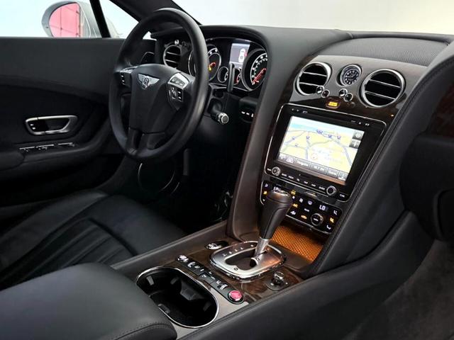 Photo of 2013 Silver Bentley Continental GT