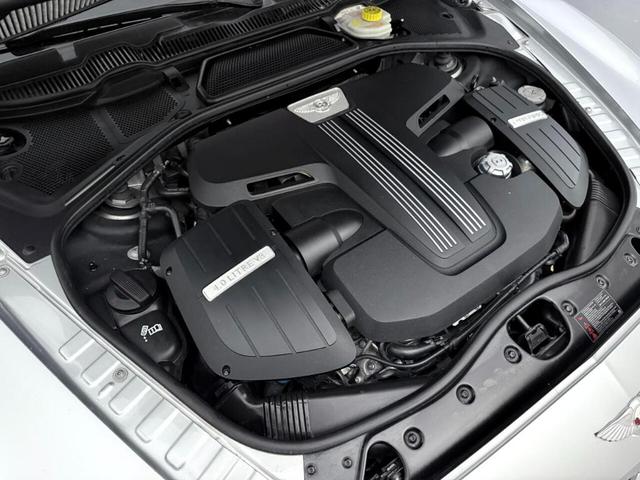 Photo of 2013 Silver Bentley Continental GT