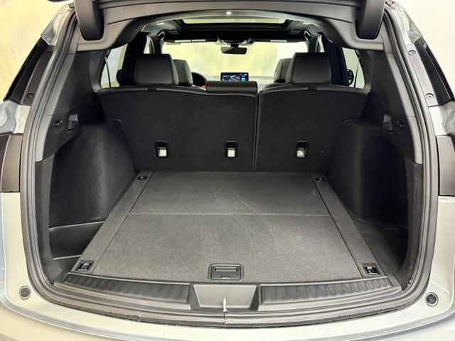 Photo of 2025 Solar Silver Metallic Acura RDX