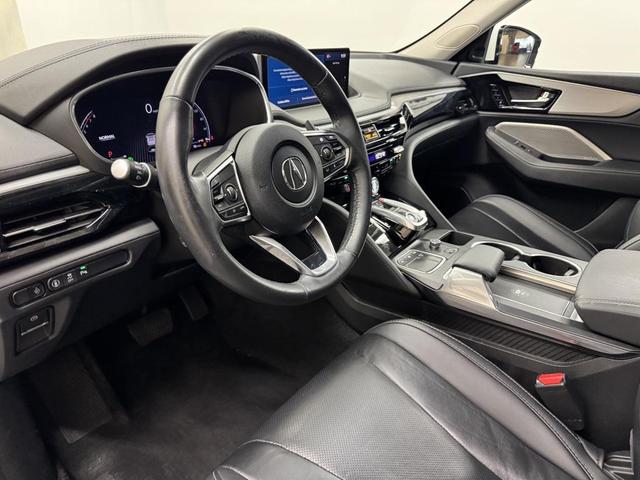 Photo of 2023 Platinum White Pearl Acura MDX