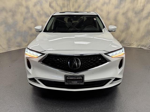 Photo of 2023 Platinum White Pearl Acura MDX