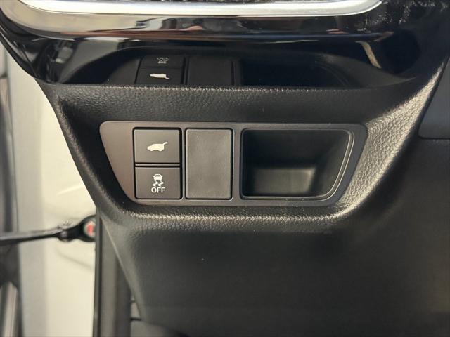 Photo of 2025 Solar Silver Metallic Acura ADX