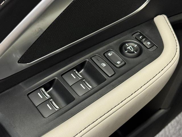 Photo of 2025 Canyon River Blue Metallic Acura RDX