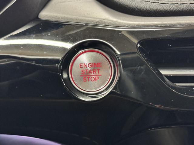 Photo of 2023 Lunar Silver Metallic Acura MDX