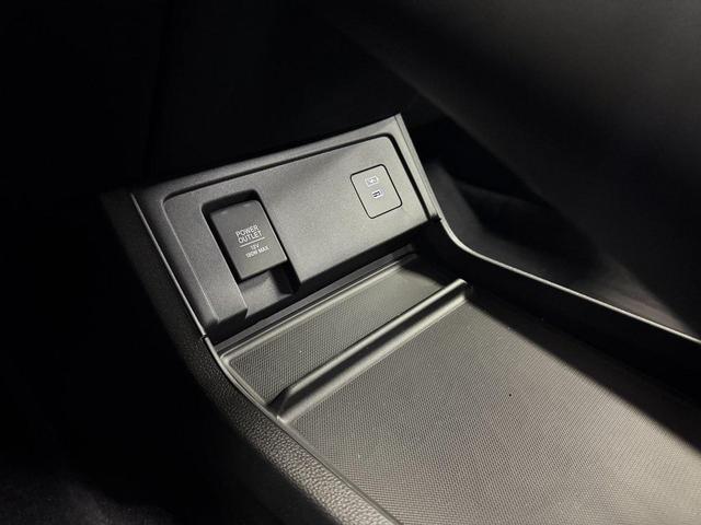 Photo of 2025 Liquid Carbon Metallic Acura RDX