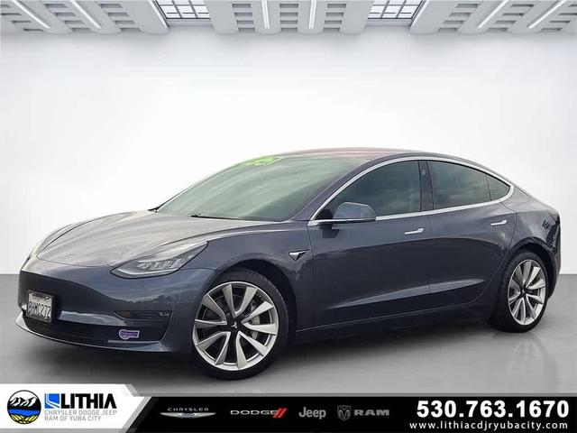 Photo of 2018 Gray Tesla Model 3
