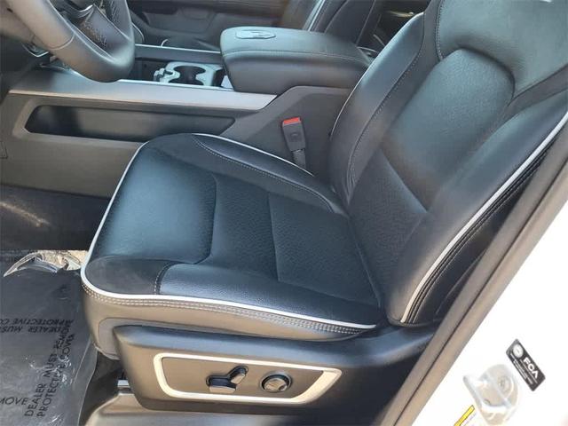 Photo of 2025 Bright White Clearcoat RAM 1500