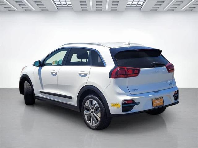 Photo of 2022 Snow White Pearl Kia Niro EV