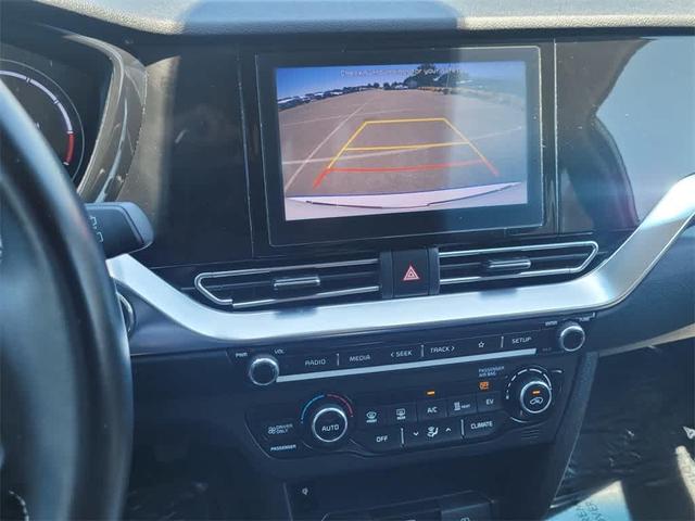 Photo of 2022 Snow White Pearl Kia Niro EV