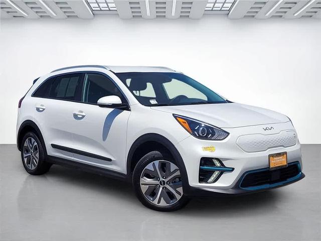 Photo of 2022 Snow White Pearl Kia Niro EV