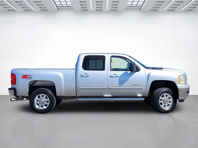 Photo of 2013 Silver Ice Metallic Chevrolet Silverado 2500