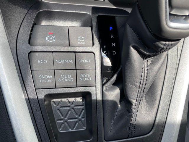 Photo of 2025 White Toyota RAV4