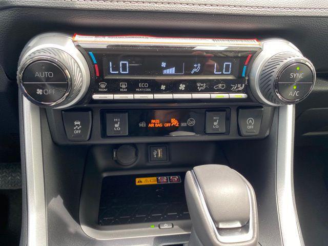 Photo of 2025 White Toyota RAV4