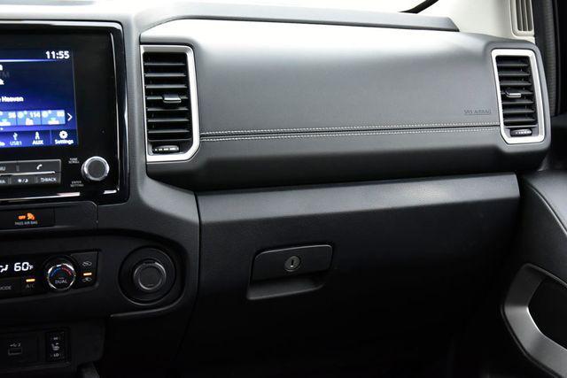 Photo of 2022 Deep Blue Pearl Nissan Frontier