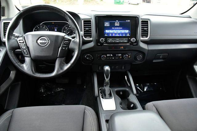 Photo of 2022 Deep Blue Pearl Nissan Frontier