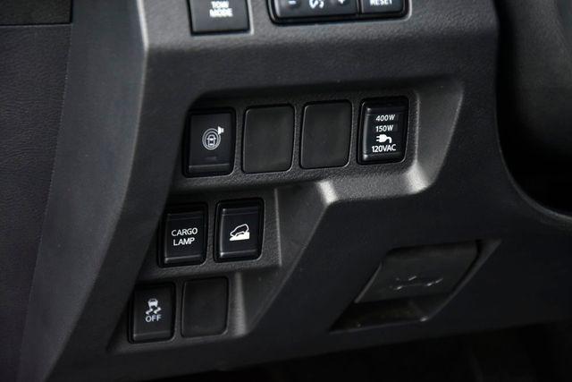 Photo of 2022 Deep Blue Pearl Nissan Frontier